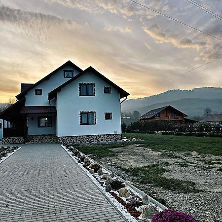 Capu Cîmpului Casa Din Podirei 빌라 외부 사진