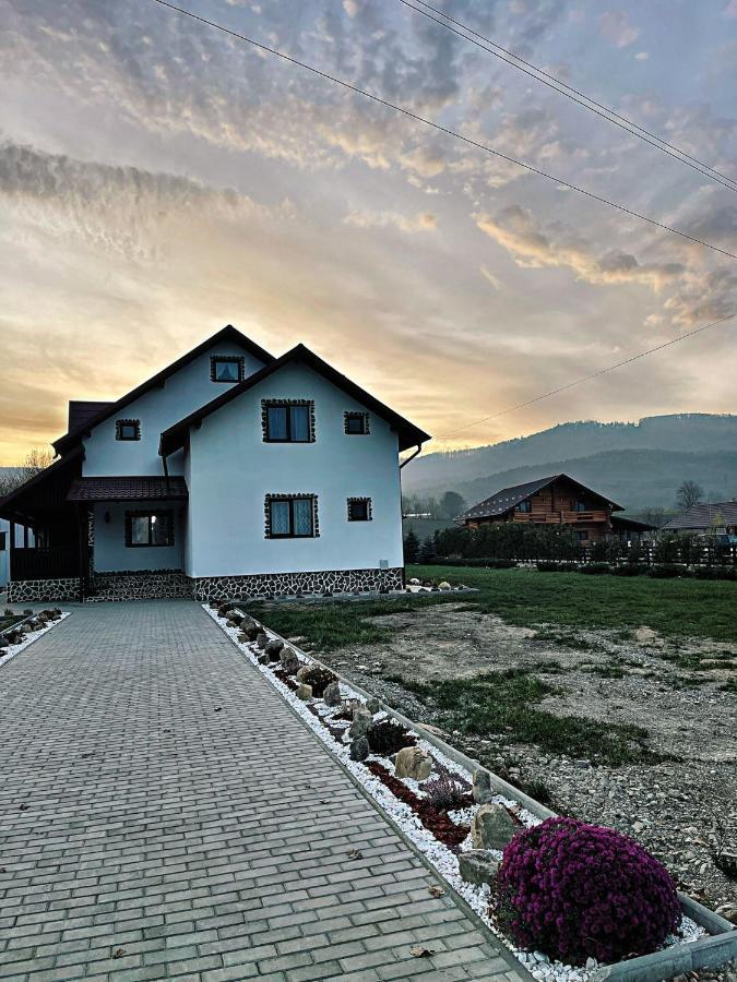 Capu Cîmpului Casa Din Podirei 빌라 외부 사진